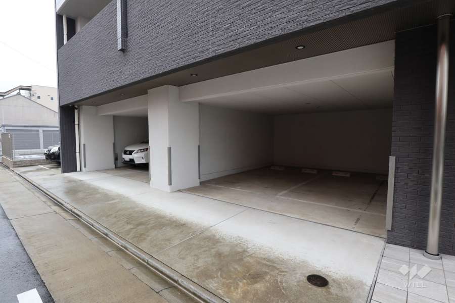敷地内駐車場（屋内平面式）