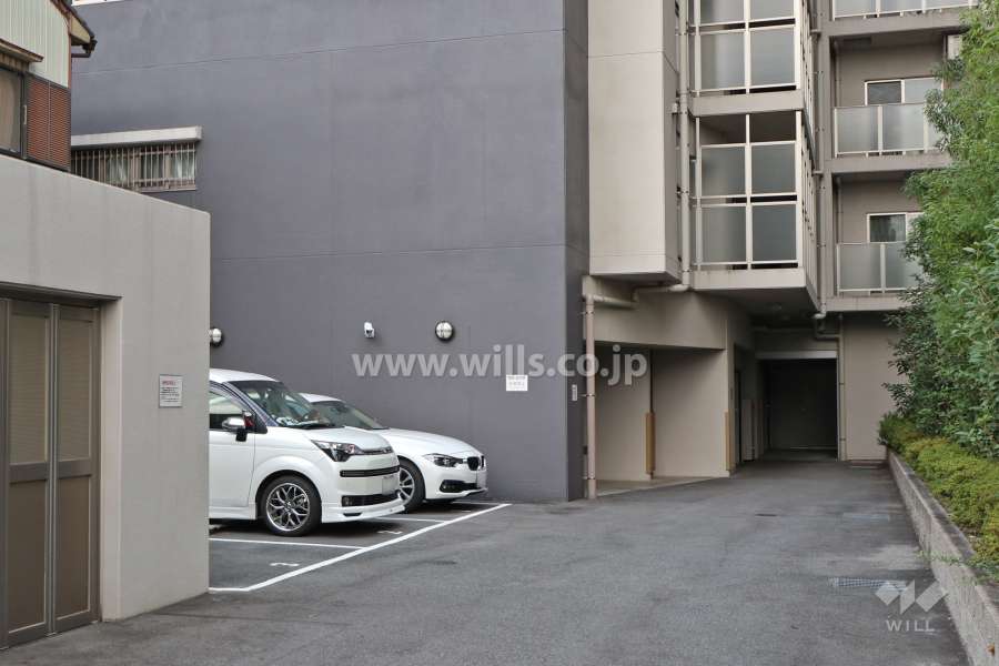 敷地内駐車場(屋外平面式)