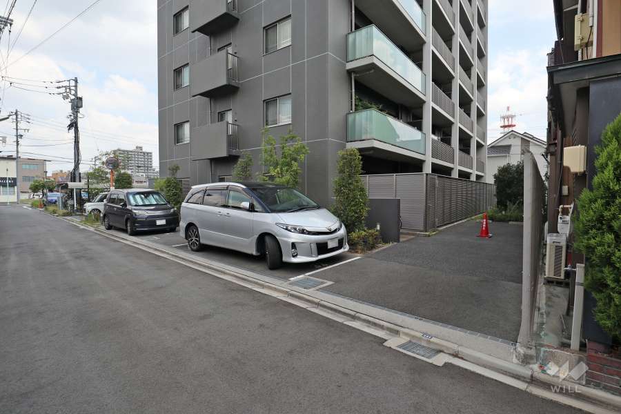 敷地内駐車場（屋外平面式）