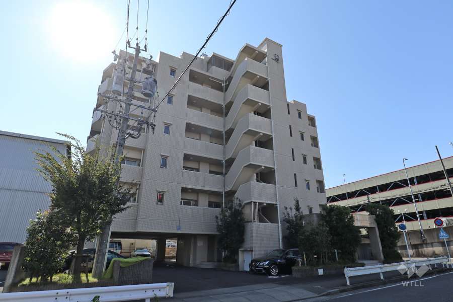 ラセリカ上小田井の外観（北東側から）