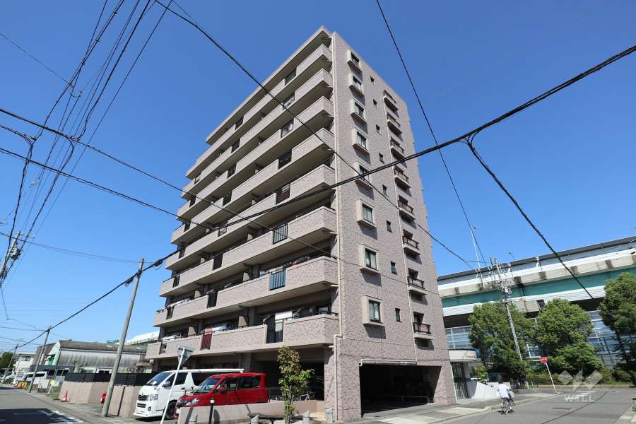 宝マンション見寄公園の外観（南東側から）