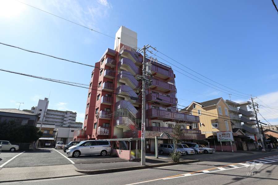 ロイヤル又穂の外観（北東側から）