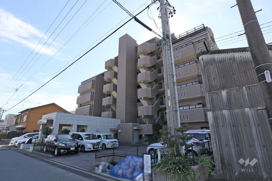 グリーンコーポ庄内通の外観（北西側から）