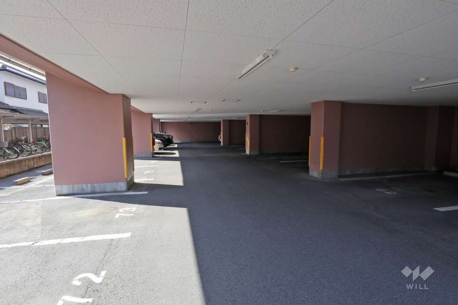 敷地内駐車場（屋内平面式）