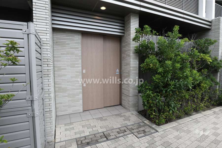 サブエントランス