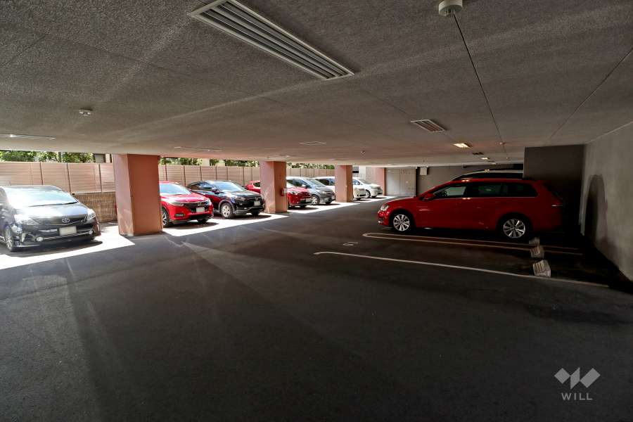 敷地内駐車場（屋内平面式）