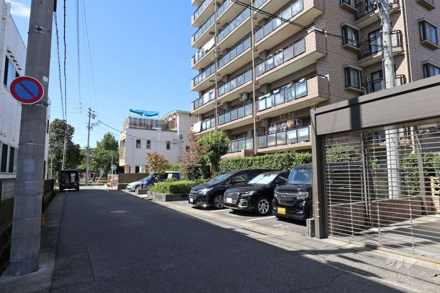 敷地内駐車場（屋外平面式）