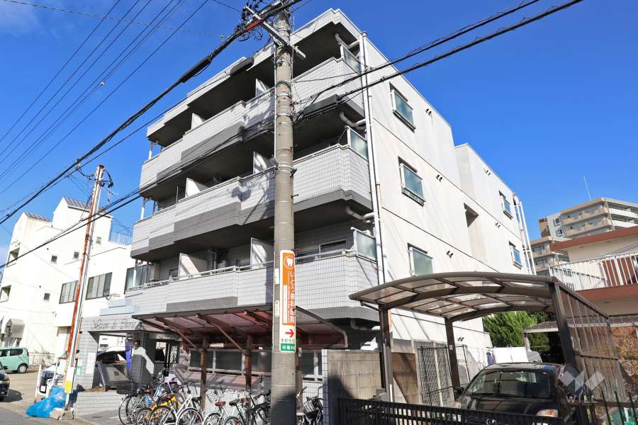 メゾン・ド・シェリーの外観（南東側から）
