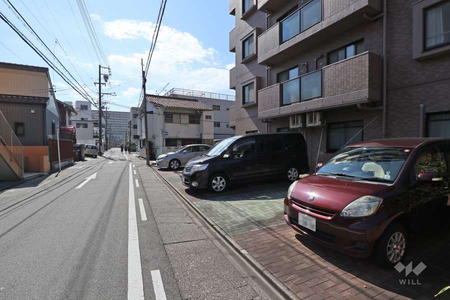 敷地内駐車場（屋外平面式）
