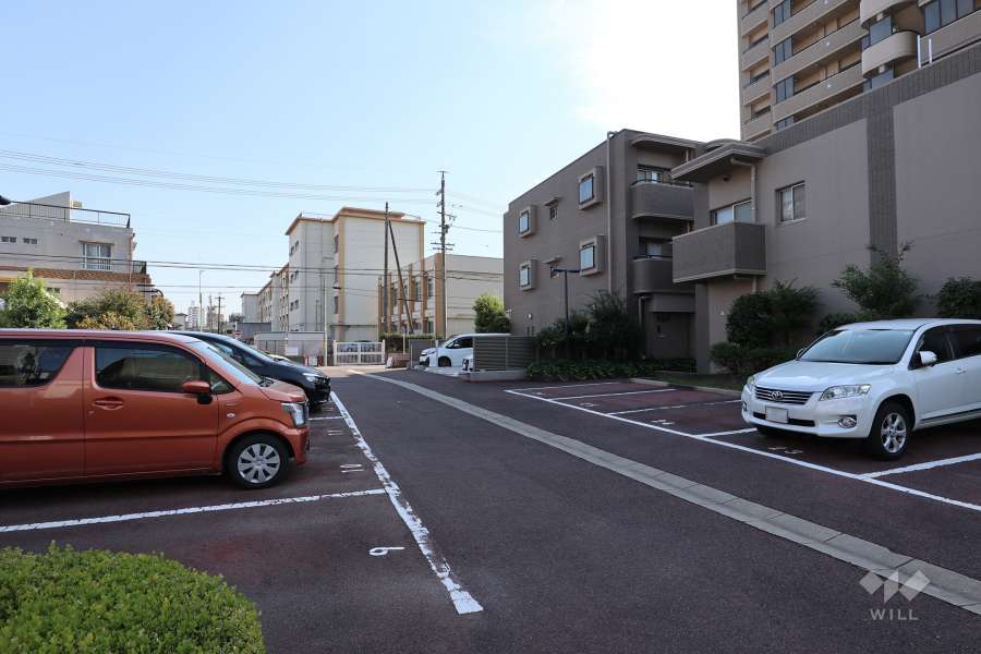 敷地内駐車場（屋外平面式）