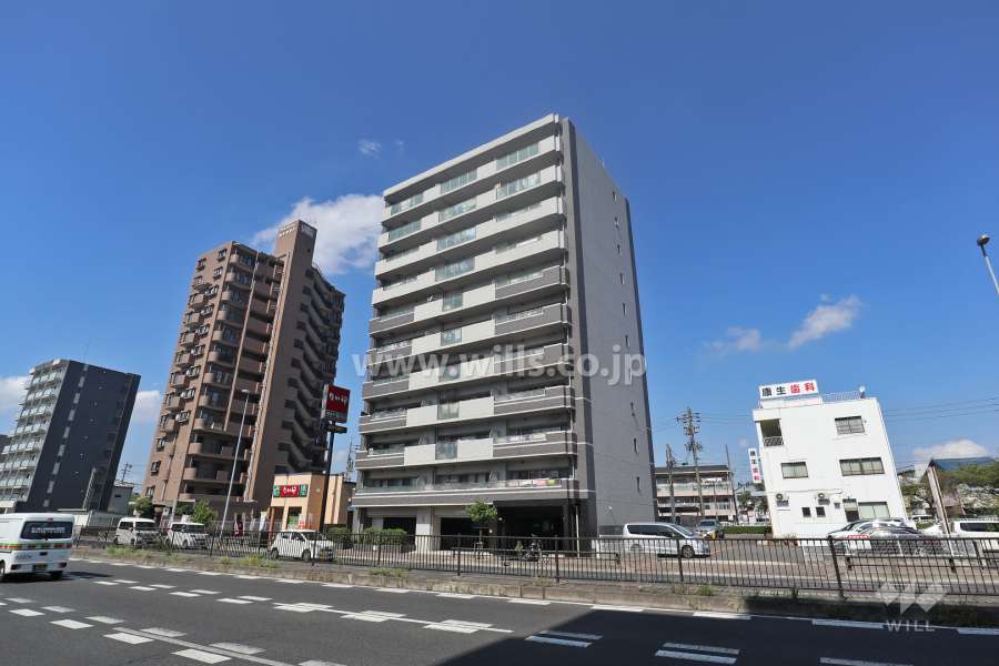 グランコート康生通の外観(東側から)