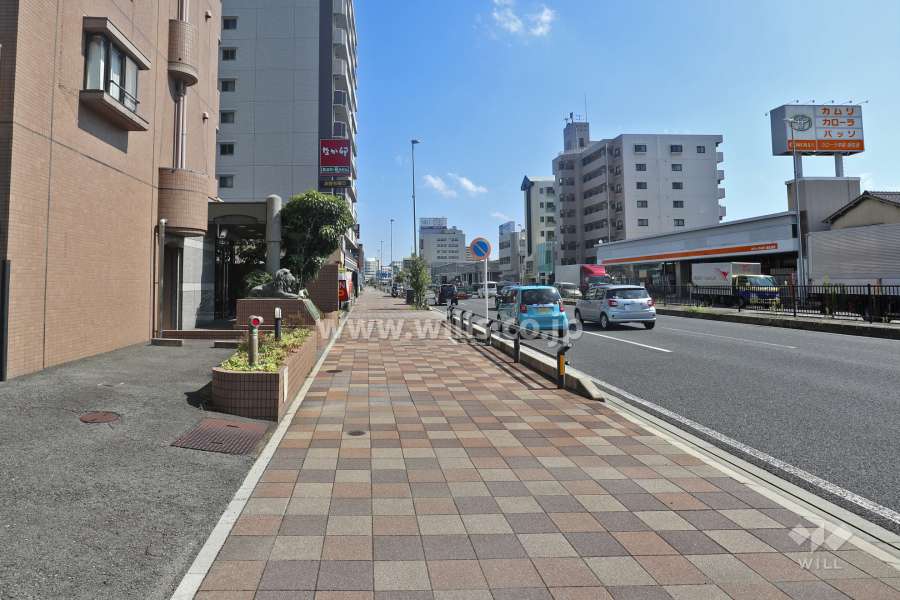 敷地南東側は環状線に面しています。