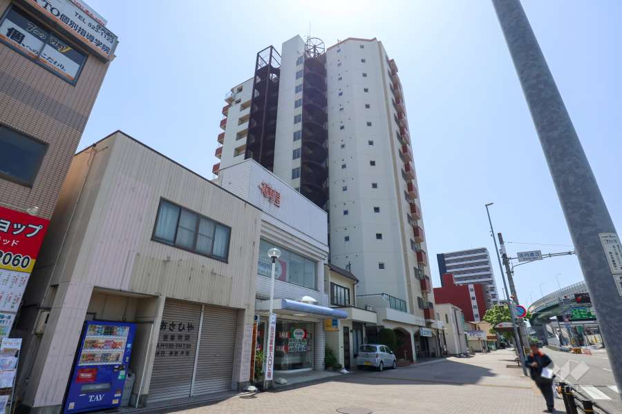 庄内コーポラスの外観（北西側から)