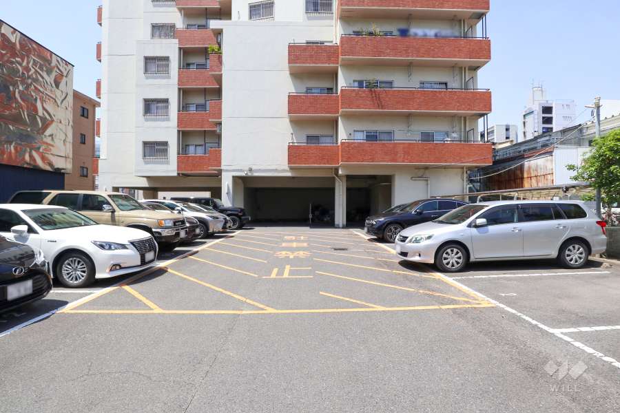 敷地内駐車場（屋外平面式）