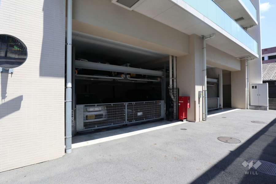 敷地内駐車場（屋内機械式）