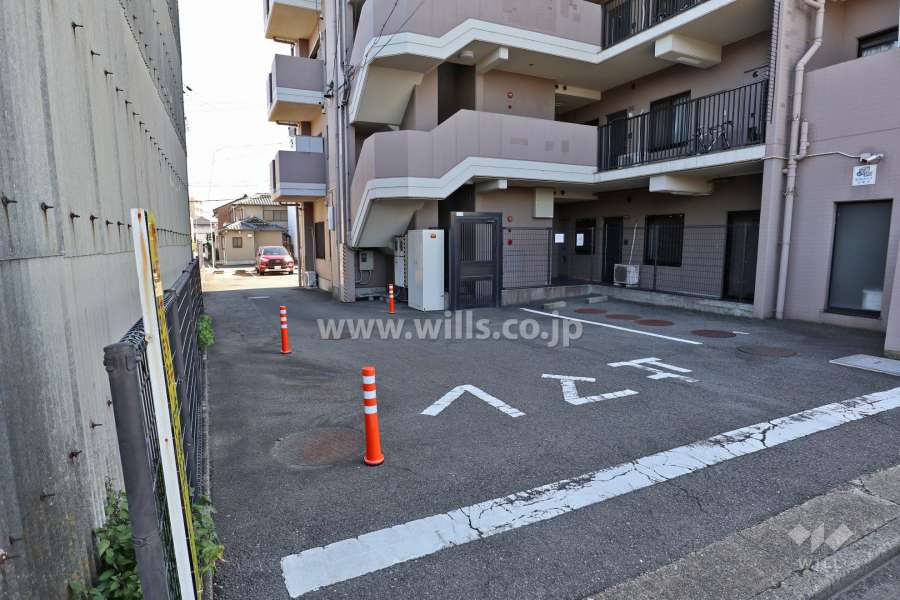 駐車場出入口