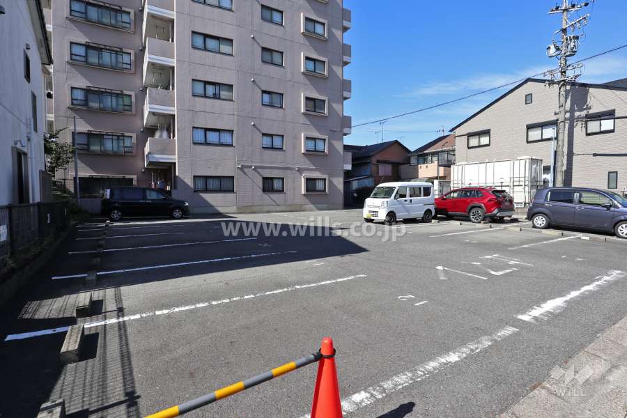 敷地内駐車場(屋外平面式)