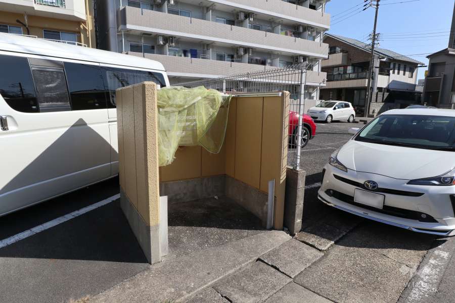 ゴミ置き場