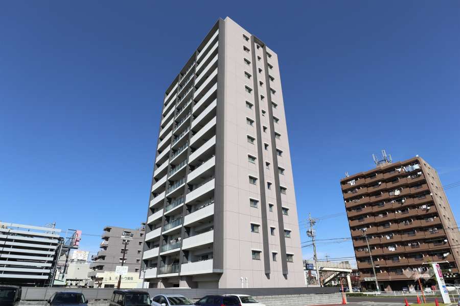 ファミリアーレ上小田井レジデンスの外観（南東側から）