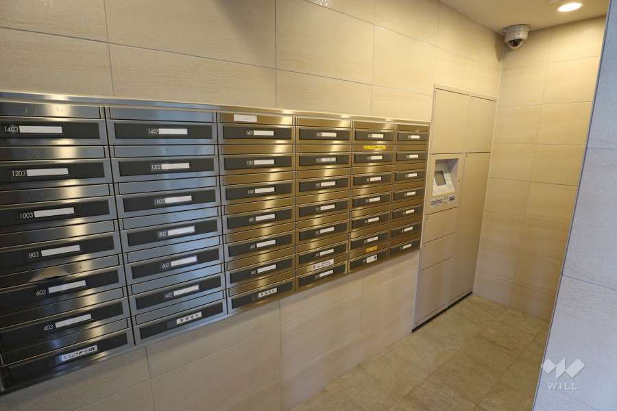 宅配ボックスと共用ポスト