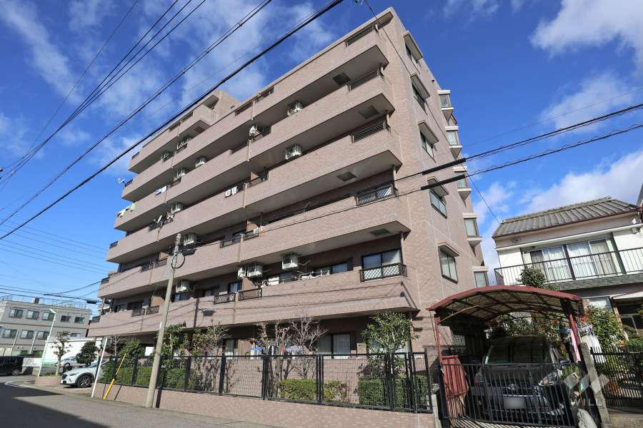 グランドメゾン庄内緑地公園の外観（南東側から）