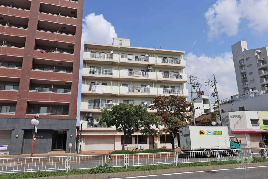 日商岩井城北ハイツの外観（南側から）