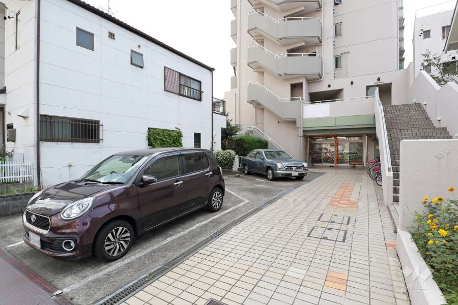 敷地内駐車場（屋外平面式）