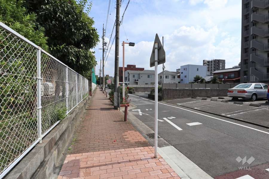 敷地北側の前面道路（上名古屋町第3号線）