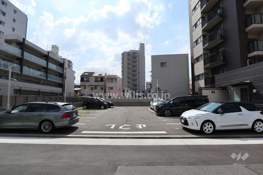 敷地内駐車場（屋外平面式）