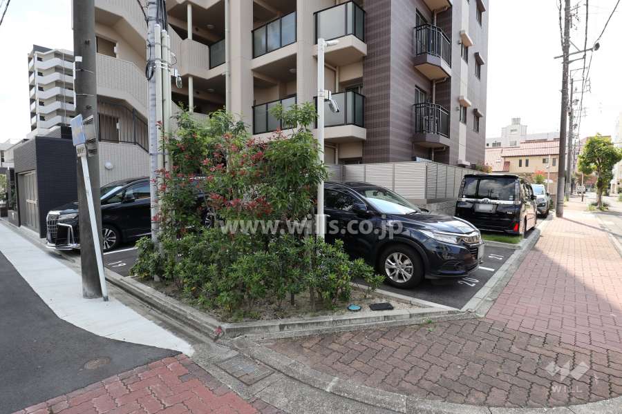 敷地内駐車場（屋外平面式）