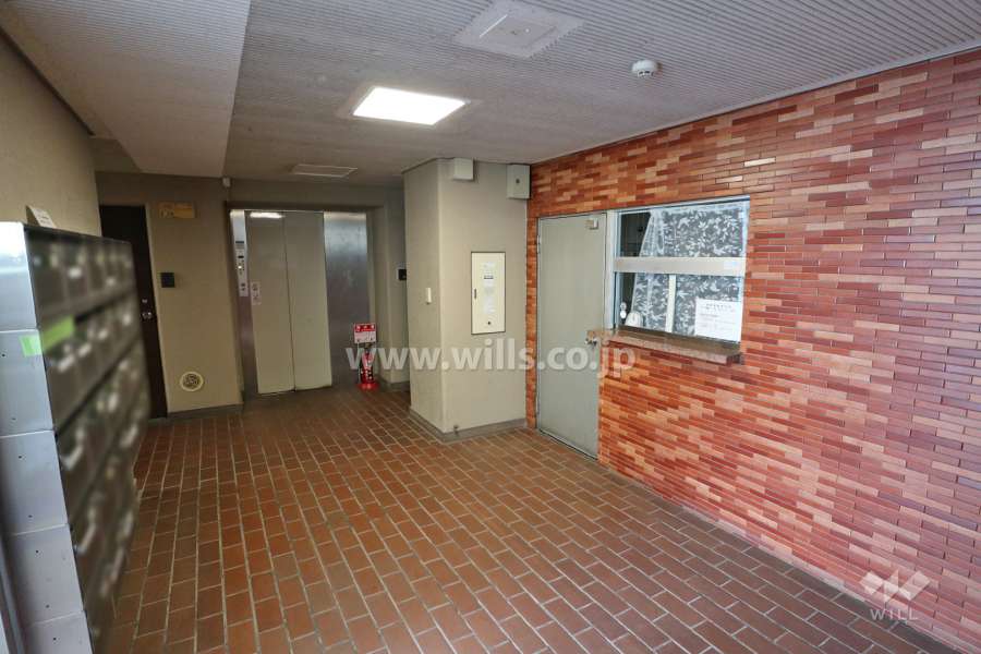 エントランス(共用ポスト)