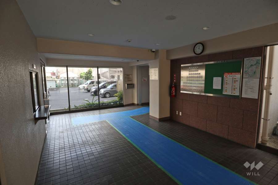 エントランスホール