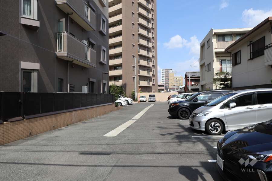 敷地内駐車場（屋外平面式）