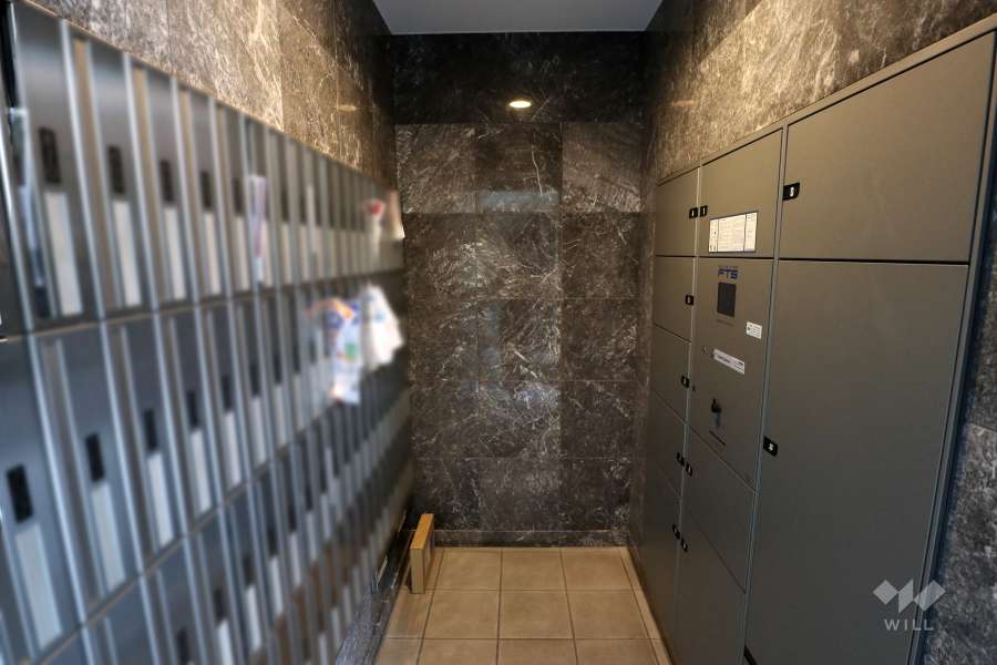 宅配ボックスと共用ポスト