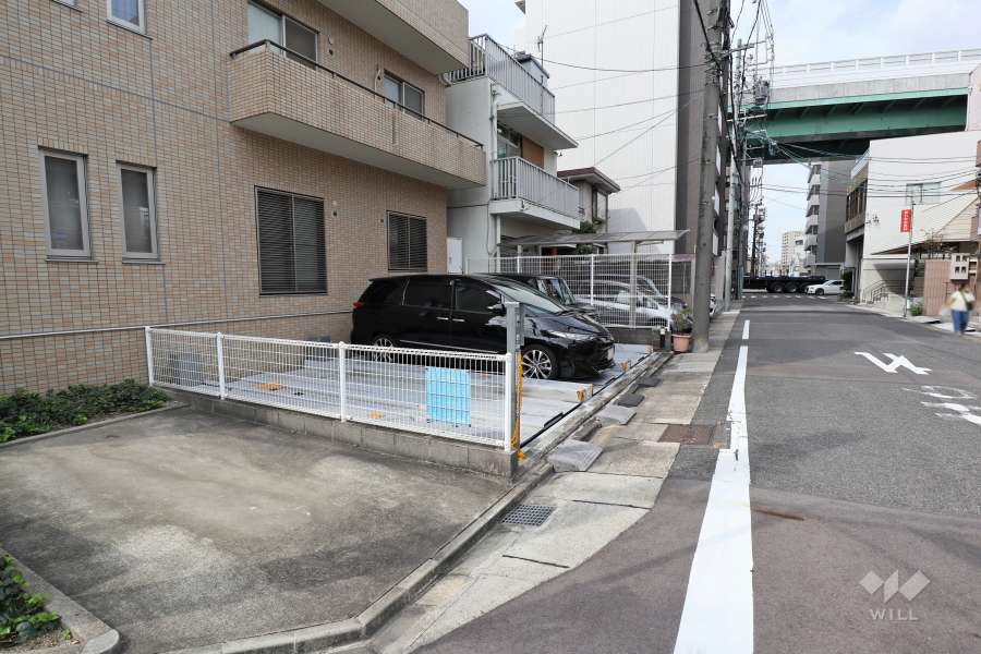 敷地内駐車場（屋外機械式）