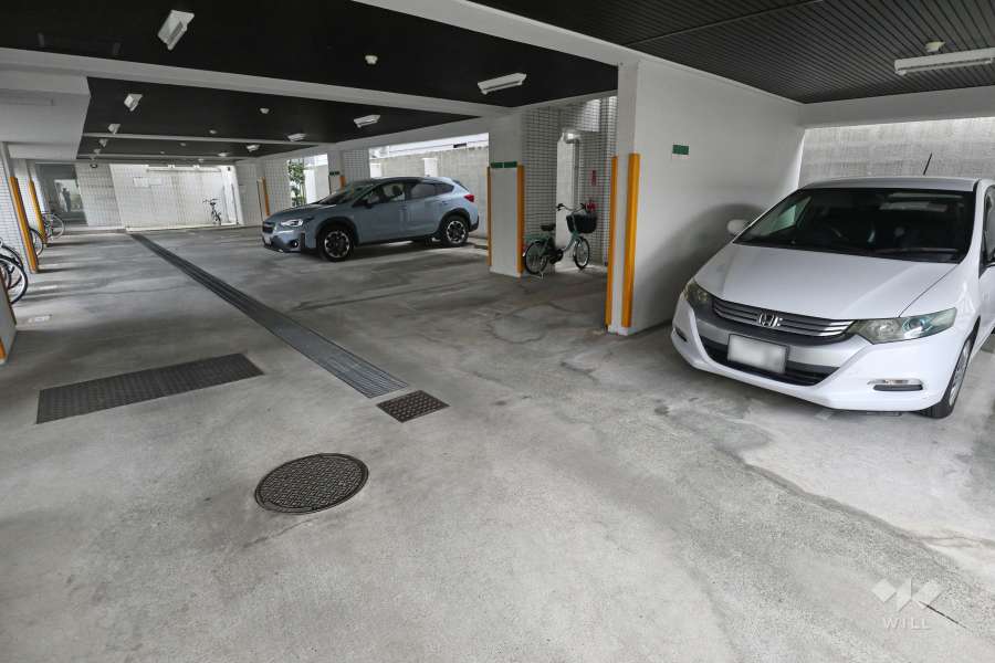 敷地内駐車場（屋内平面式）