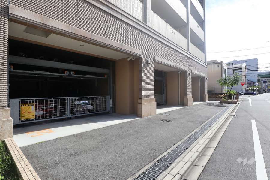 敷地内駐車場（屋内機械式）