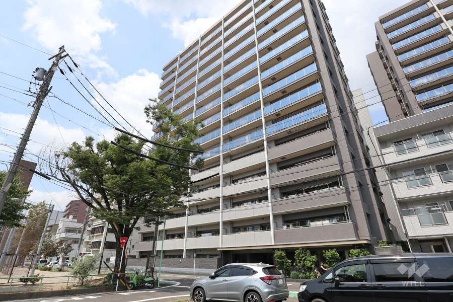 ライオンズミッドナゴヤレジデンスの外観（南東側から）