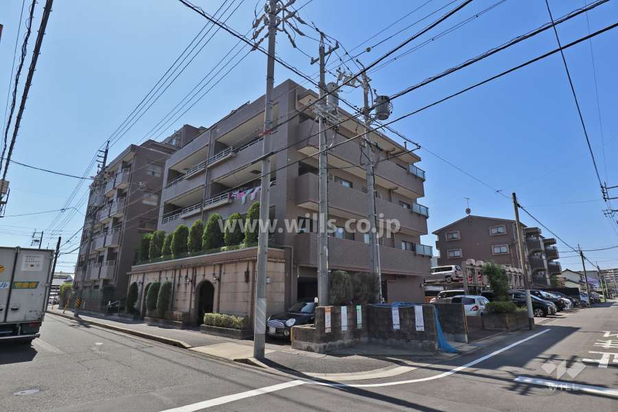 ライオンズマンション比良第3の外観(北東側から)