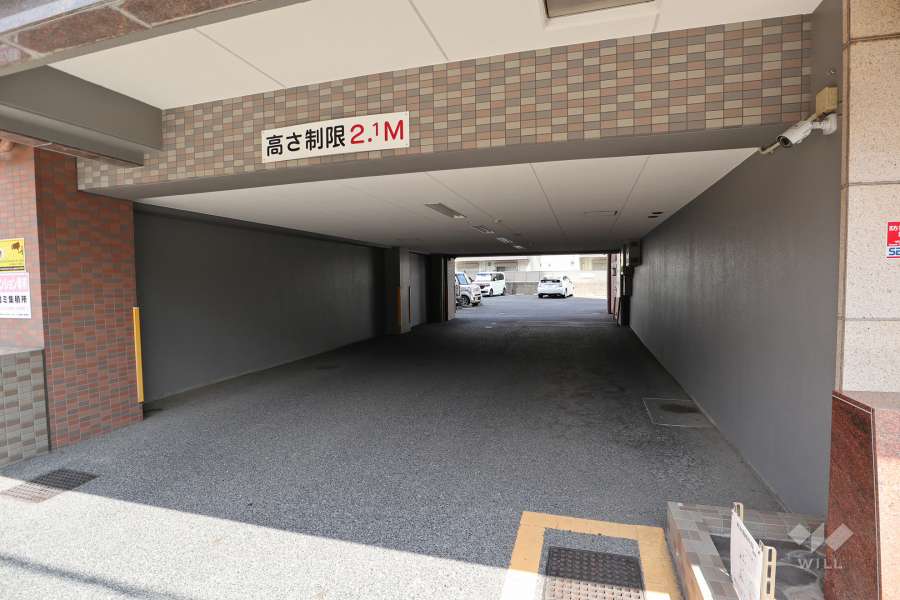 駐車場出入り口・敷地内駐車場（屋外平面式）