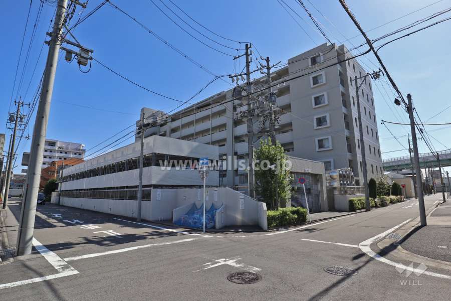 ライオンズ庄内通エルウーノの外観（北西側から）