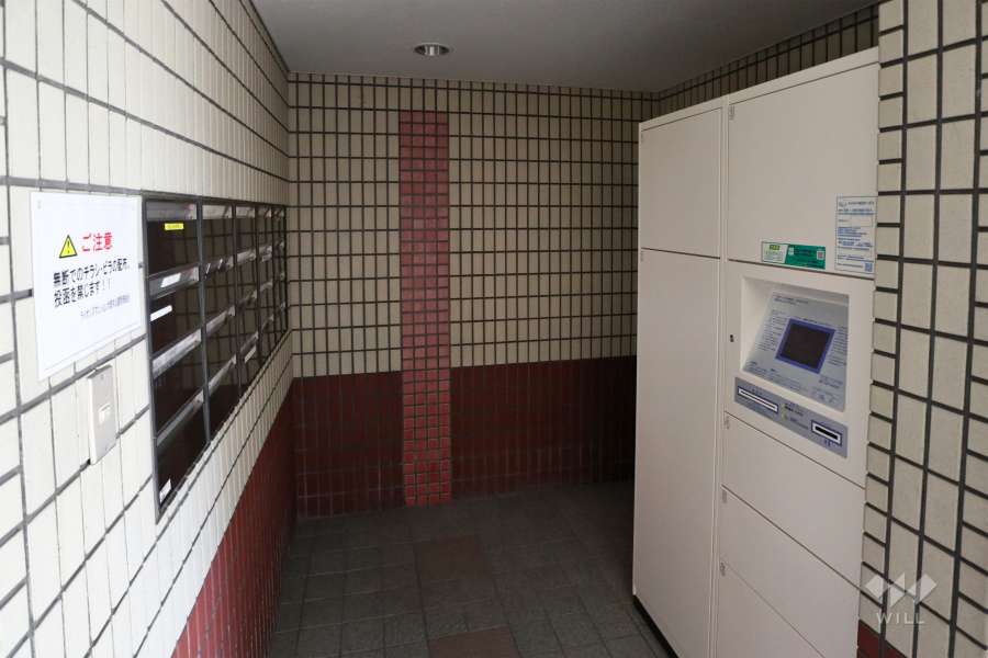 宅配ボックスと共用ポスト