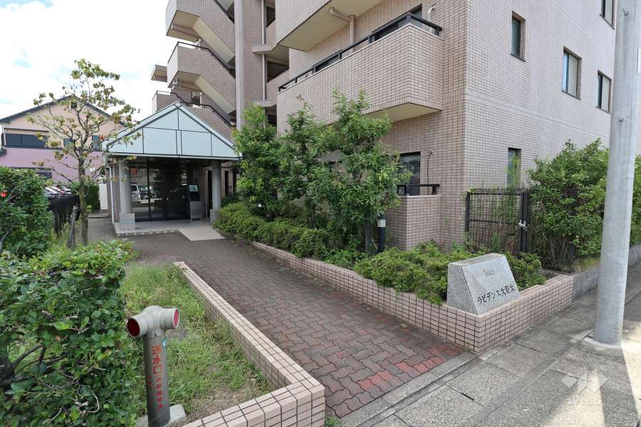 エントランスアプローチ