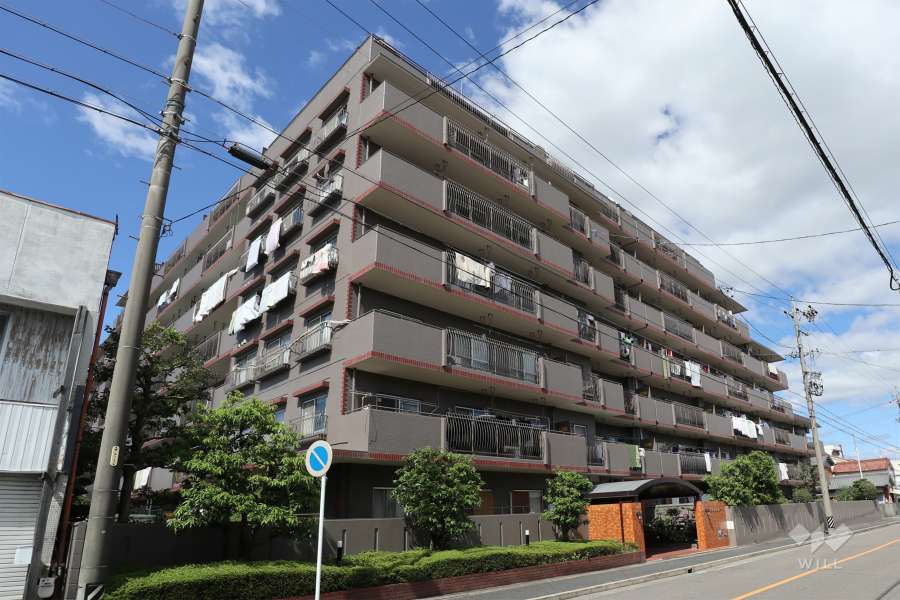 宝庄内公園ハイツ外観（南東側から）