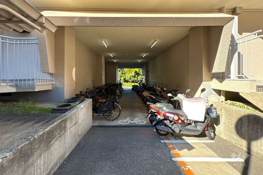 バイク置場