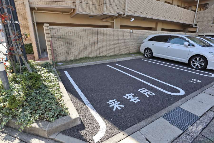 来客者駐車場