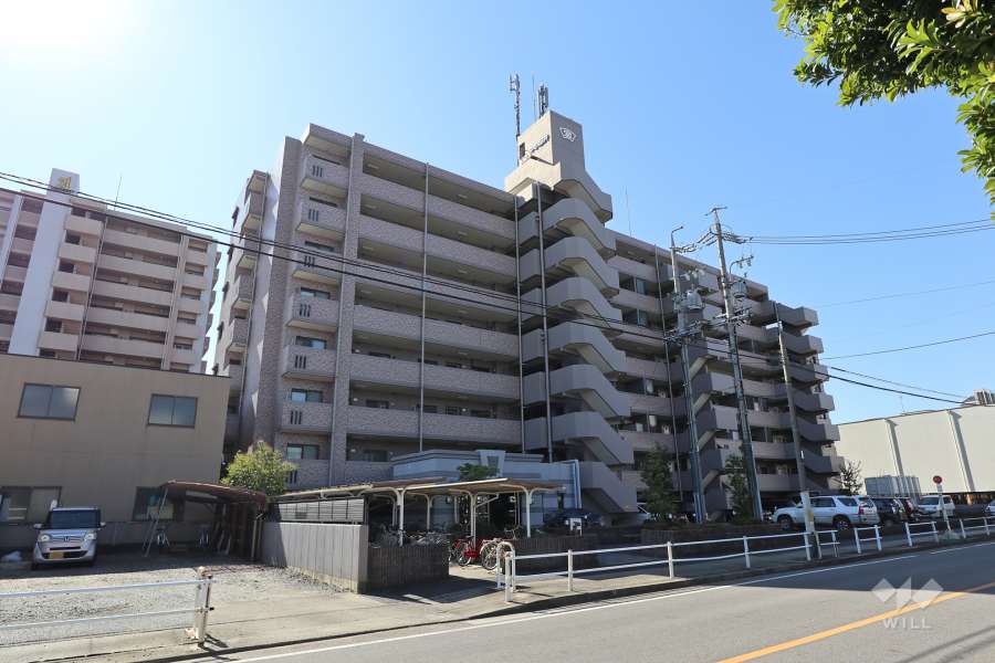 宝マンション中小田井の外観（北東側から）