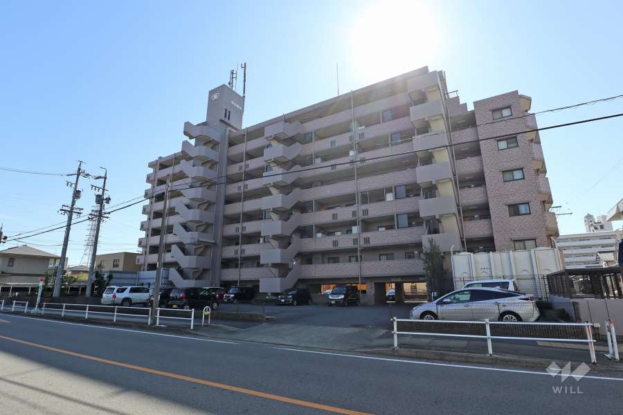 宝マンション中小田井の外観（北西側から）