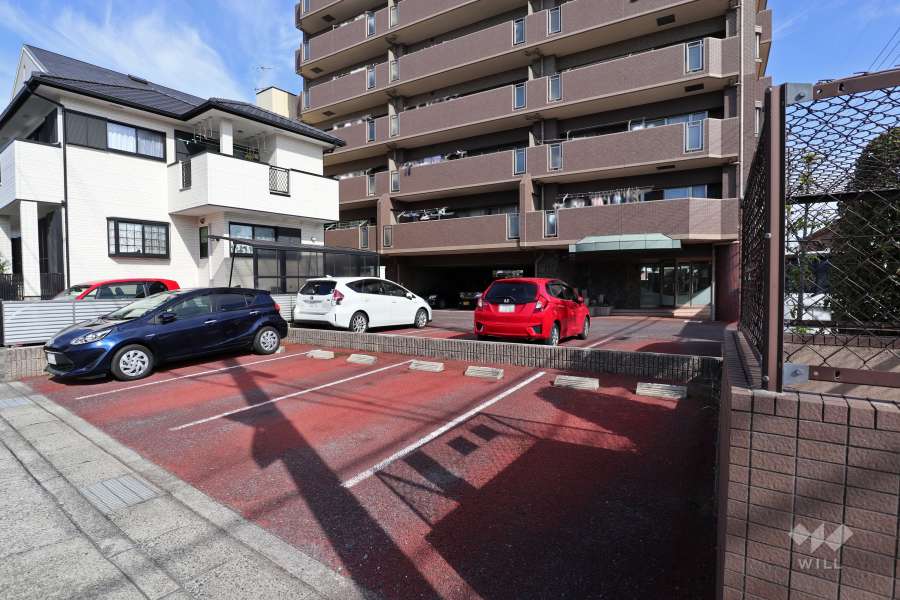 敷地内駐車場（屋外平面式）