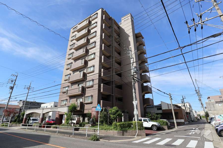 ライオンズマンション中小田井の外観（北東側から）